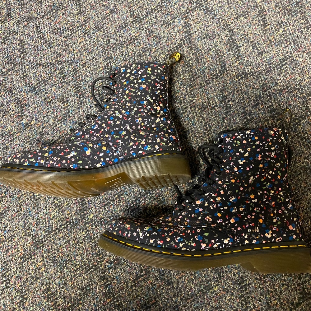 Floral doc martens winter boots black white multicolor cute fun warm